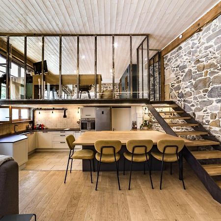 Le Duplex Des Pentes Ail Apartment Lyon Exterior photo