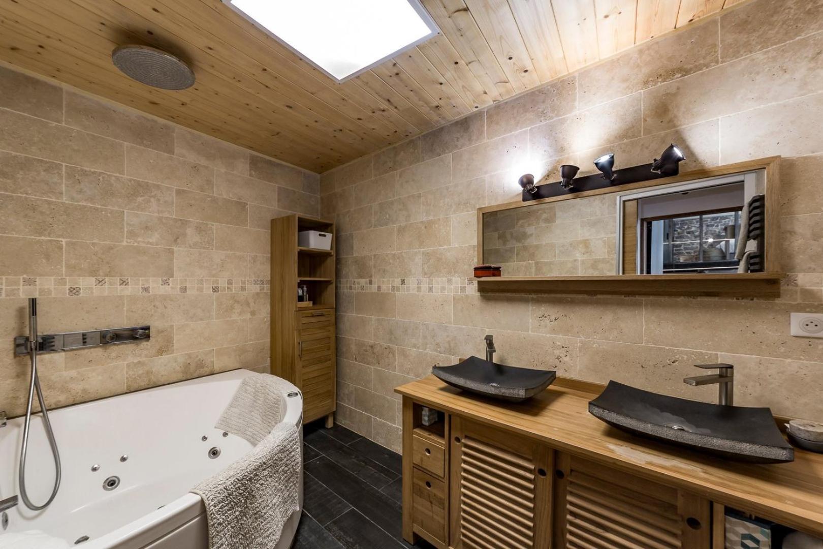 Le Duplex Des Pentes Ail Apartment Lyon Exterior photo