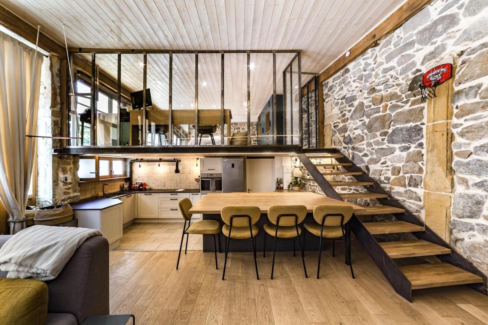 Le Duplex Des Pentes Ail Apartment Lyon Exterior photo